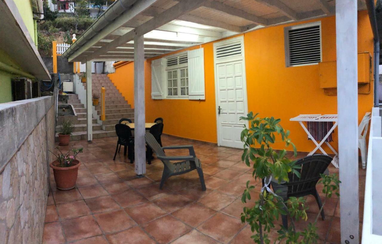 Appt La Rose Du Desert Terre-De-Haut Exterior photo